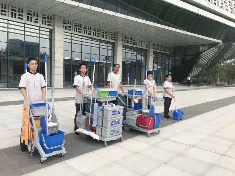 【武漢江城清洗】與軍運(yùn)同行，為軍運(yùn)助力！